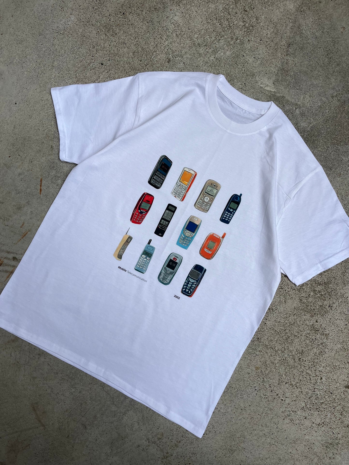 Vintage Phone Art work Graphic tee