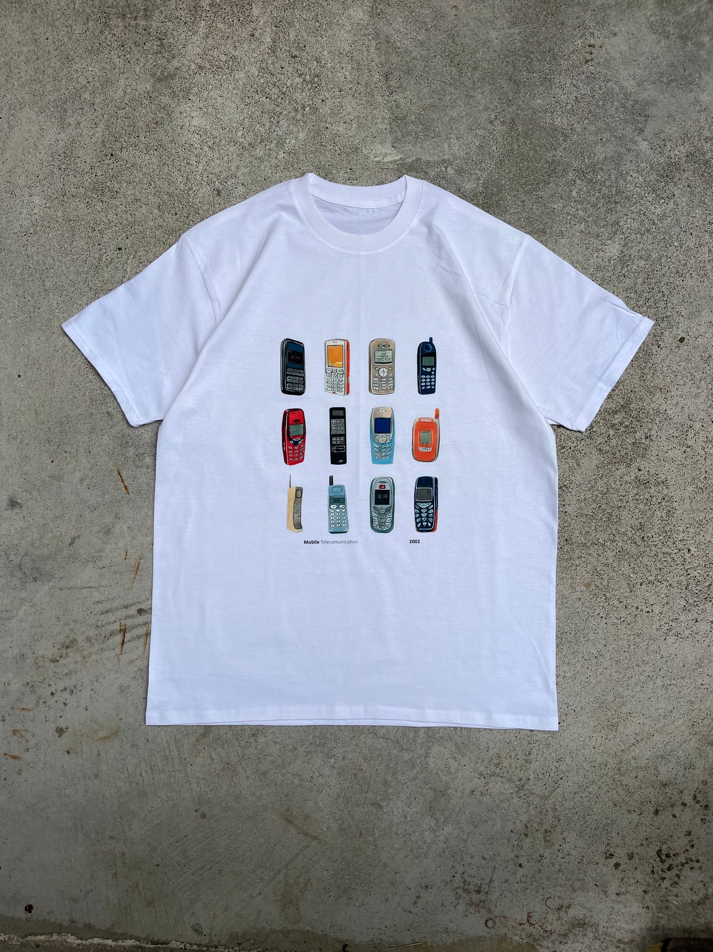 Vintage Phone Art work Graphic tee